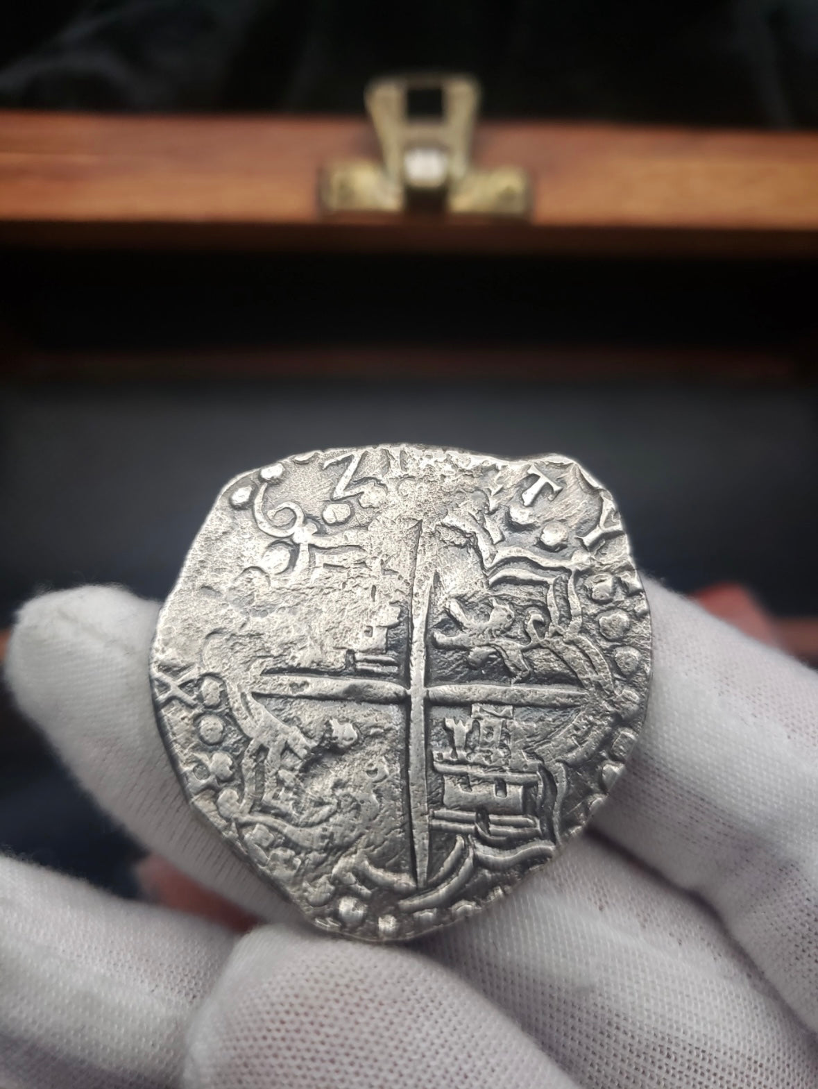 Atocha 8 Reales, Full Date 1621