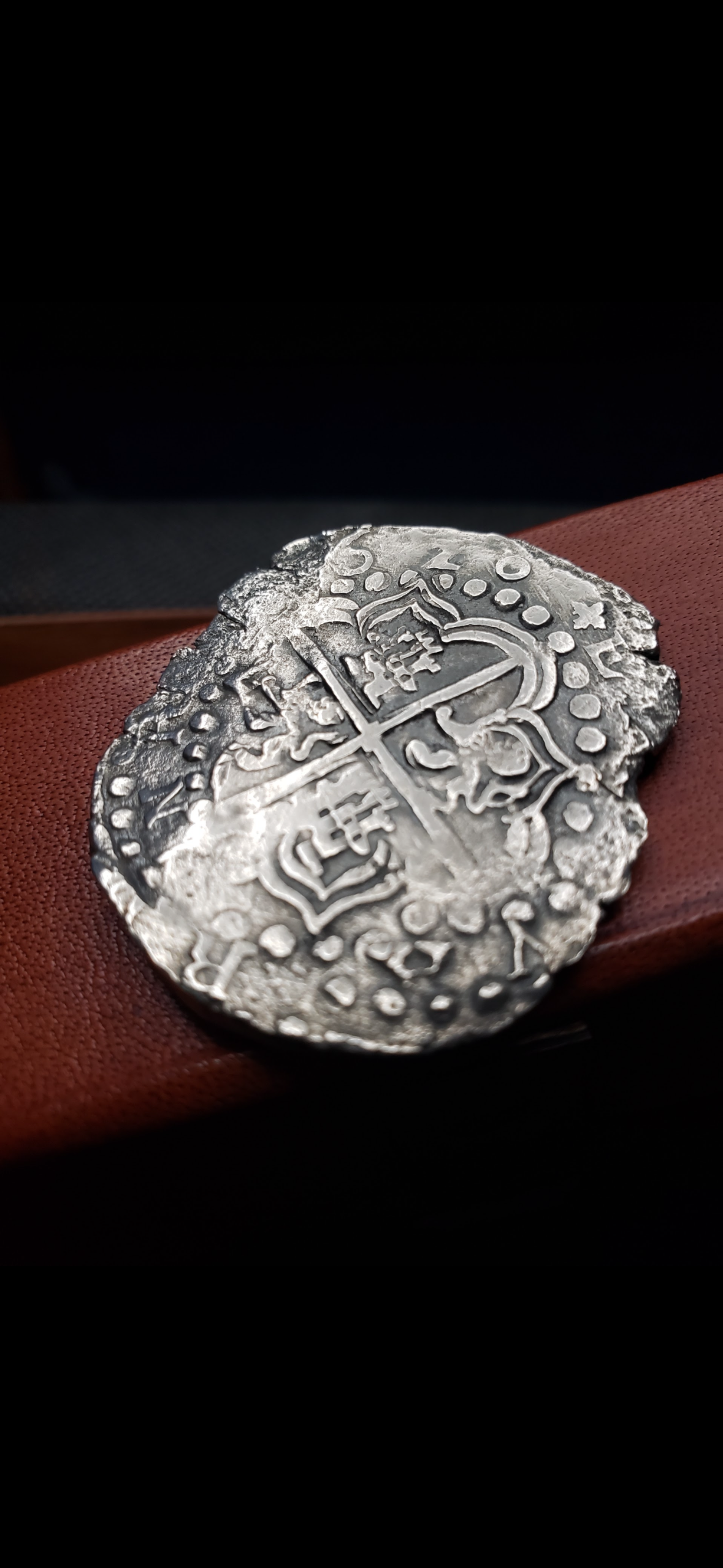 Atocha 8 Reales - Full 1620 Date