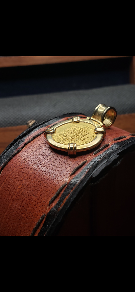1715 Fleet Escudo