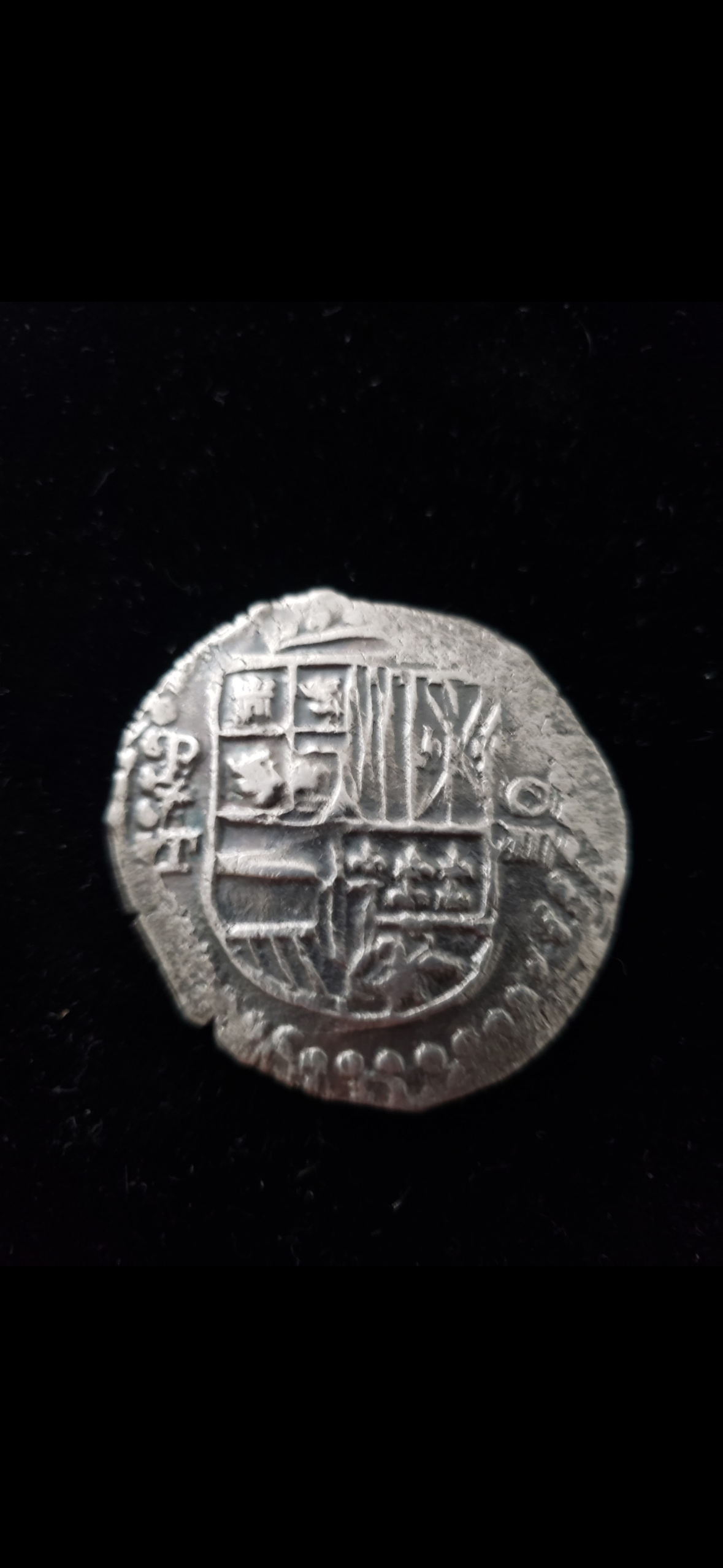 Atocha 8 Reales - Full 1619 Date